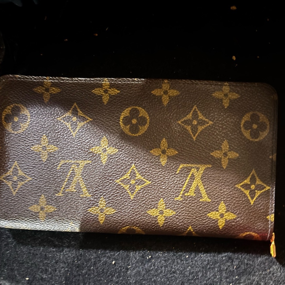 Louis Vuitton Brown and Gold Monogram zippy wallet